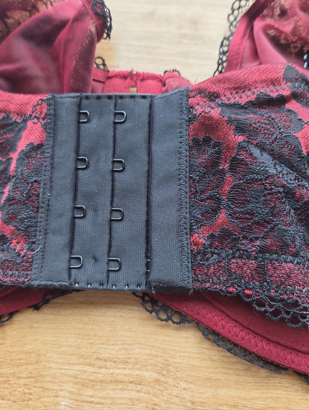 New Torrid Curve Unlined Balconette Red With Black Lace Overlay 44B - Picture 5 of 11